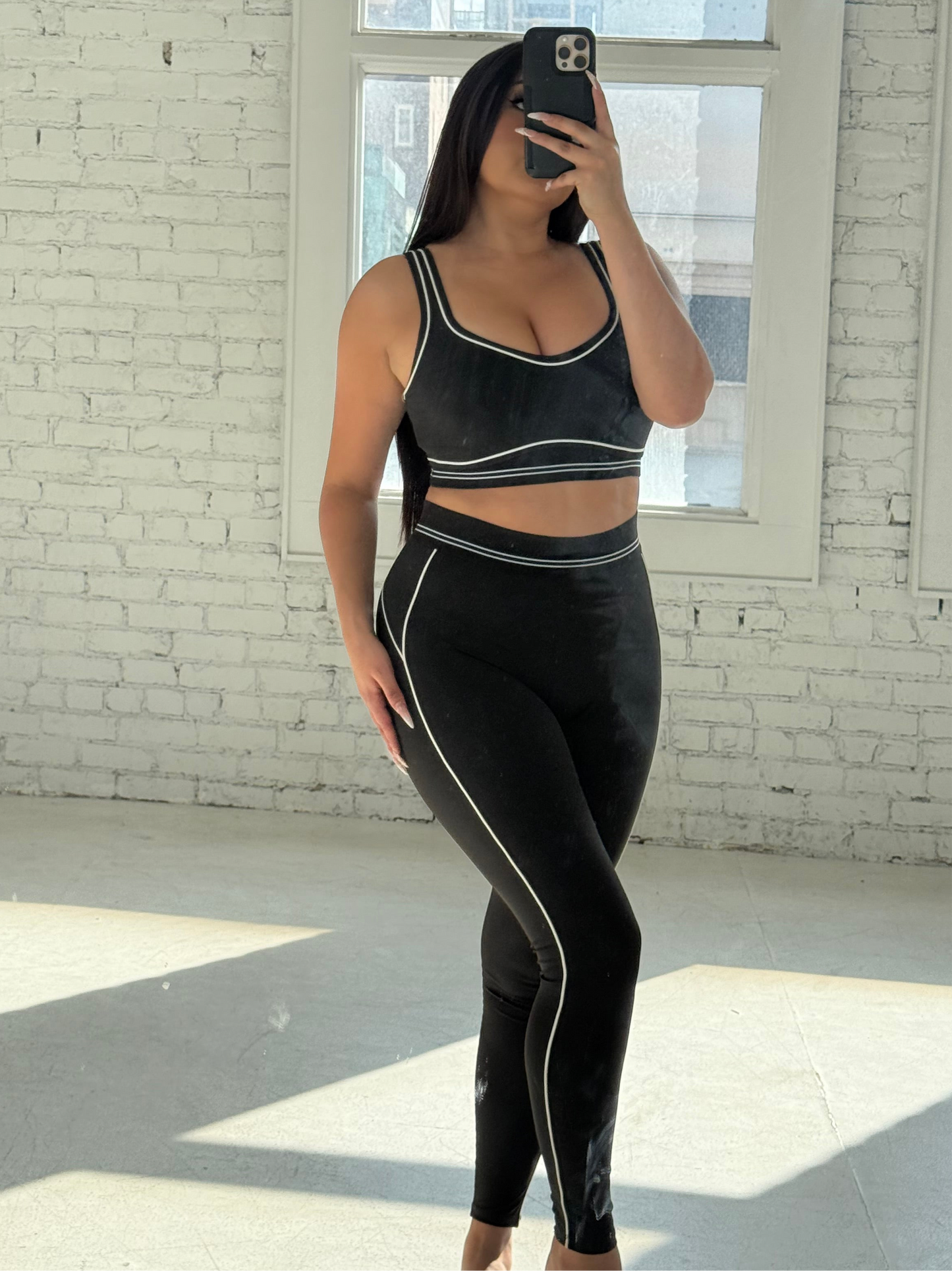 Hold it Down Black Set